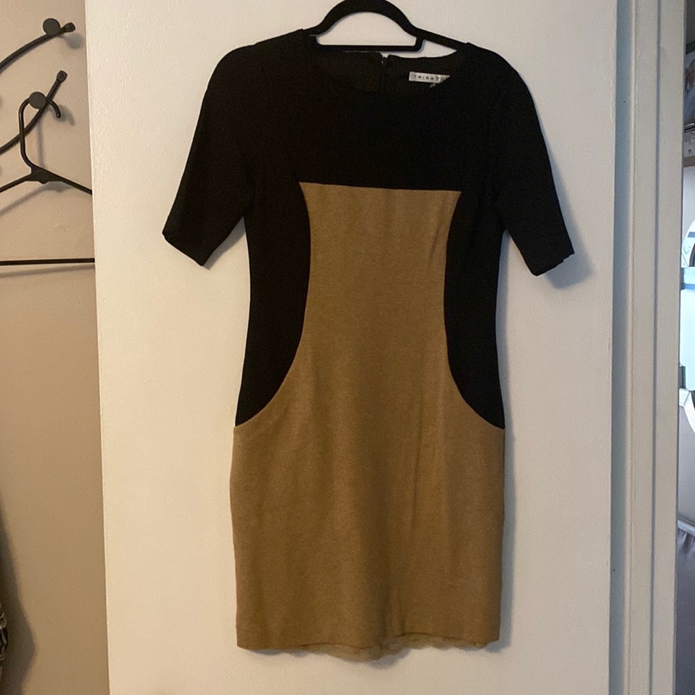 Trina Turk Color Block Sheath Dress with Pockets. Size 4.